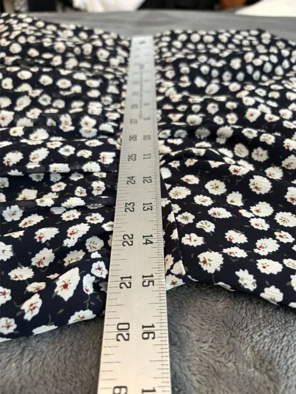 J.Crew Women's Floral Printed Tiered Midi Dress 8 Navy White Ditsy Spring Preppy - Picture 8 of 8